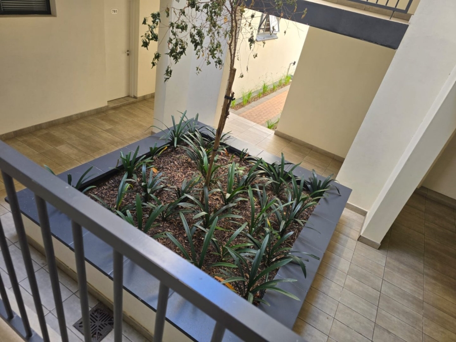 1 Bedroom Property for Sale in Lilianton Gauteng