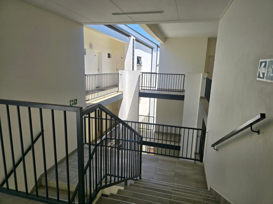 1 Bedroom Property for Sale in Lilianton Gauteng