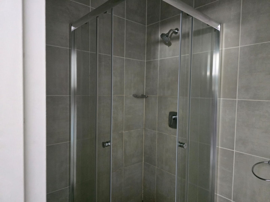 1 Bedroom Property for Sale in Lilianton Gauteng