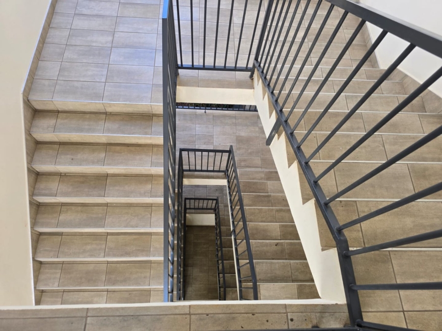 1 Bedroom Property for Sale in Lilianton Gauteng