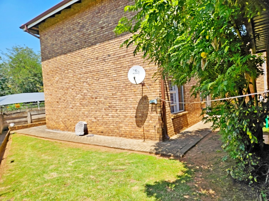 2 Bedroom Property for Sale in Birchleigh Gauteng