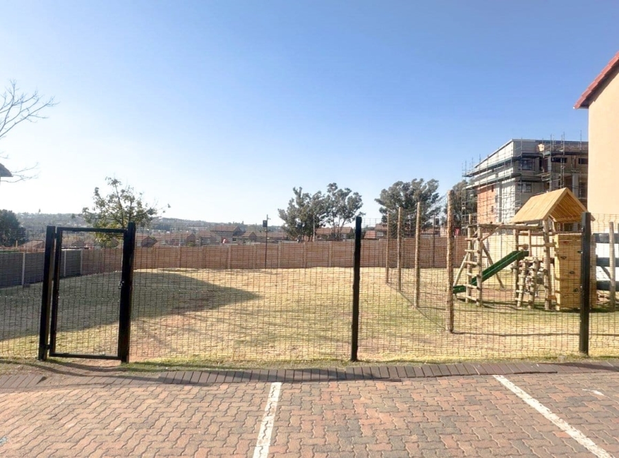 2 Bedroom Property for Sale in Vorna Valley Gauteng