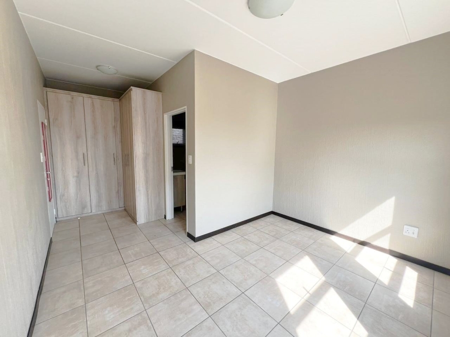 2 Bedroom Property for Sale in Barbeque Downs Gauteng