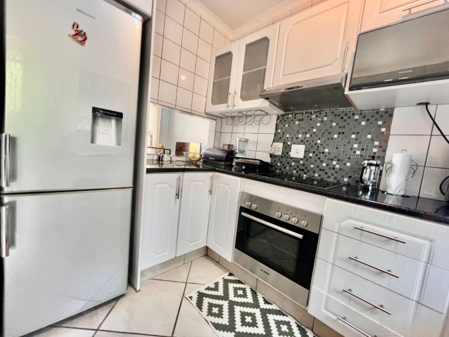 2 Bedroom Property for Sale in Wilgeheuwel Gauteng