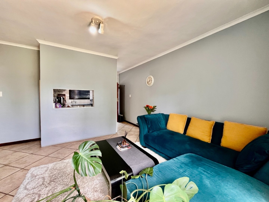 2 Bedroom Property for Sale in Wilgeheuwel Gauteng