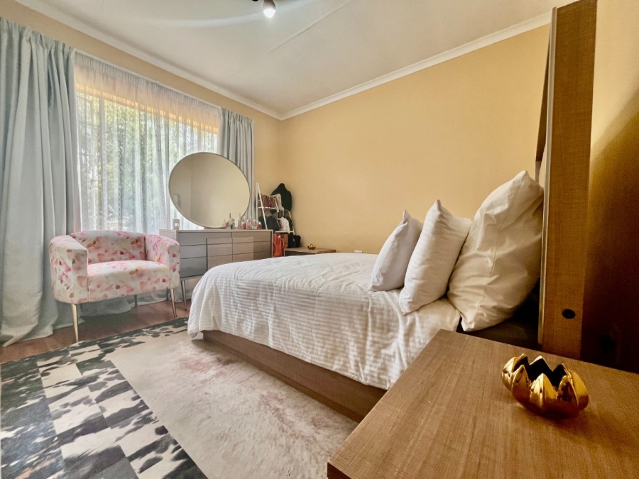 2 Bedroom Property for Sale in Wilgeheuwel Gauteng