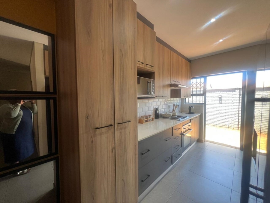 3 Bedroom Property for Sale in Chantelle Gauteng
