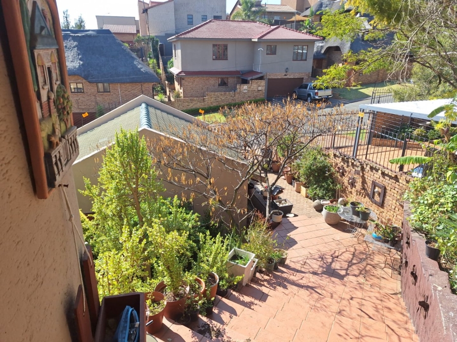 2 Bedroom Property for Sale in Helderkruin Gauteng