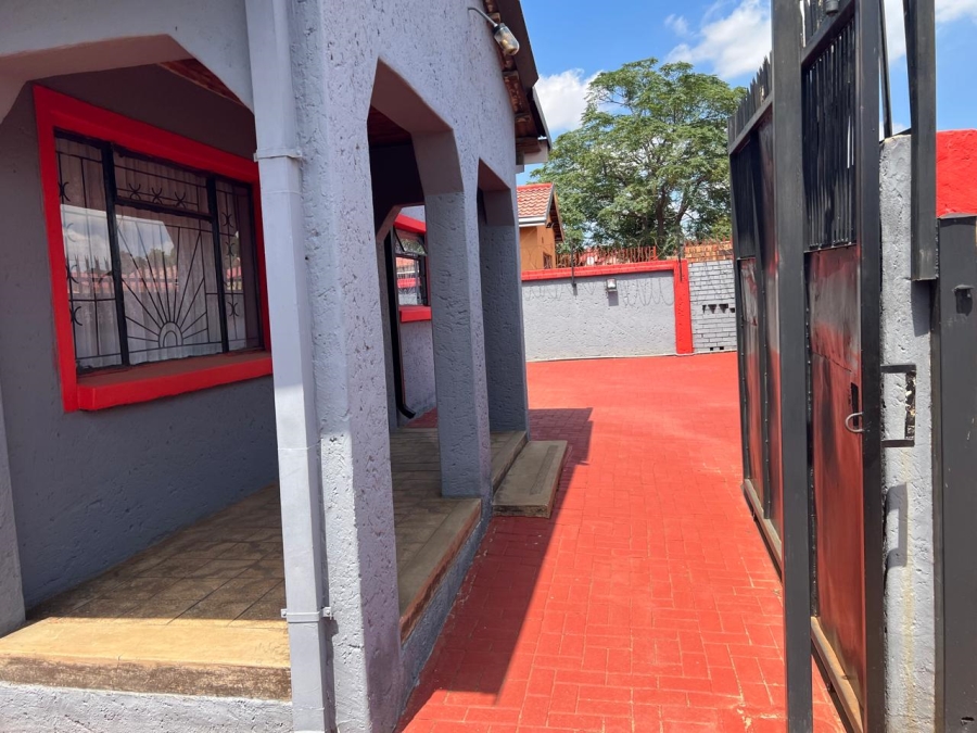 4 Bedroom Property for Sale in Soshanguve L Gauteng