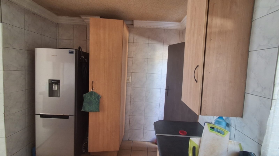 To Let 4 Bedroom Property for Rent in Soshanguve BB Gauteng