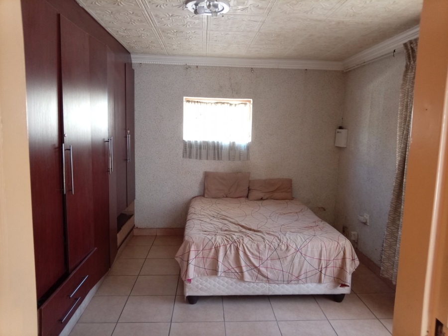 To Let 4 Bedroom Property for Rent in Soshanguve BB Gauteng