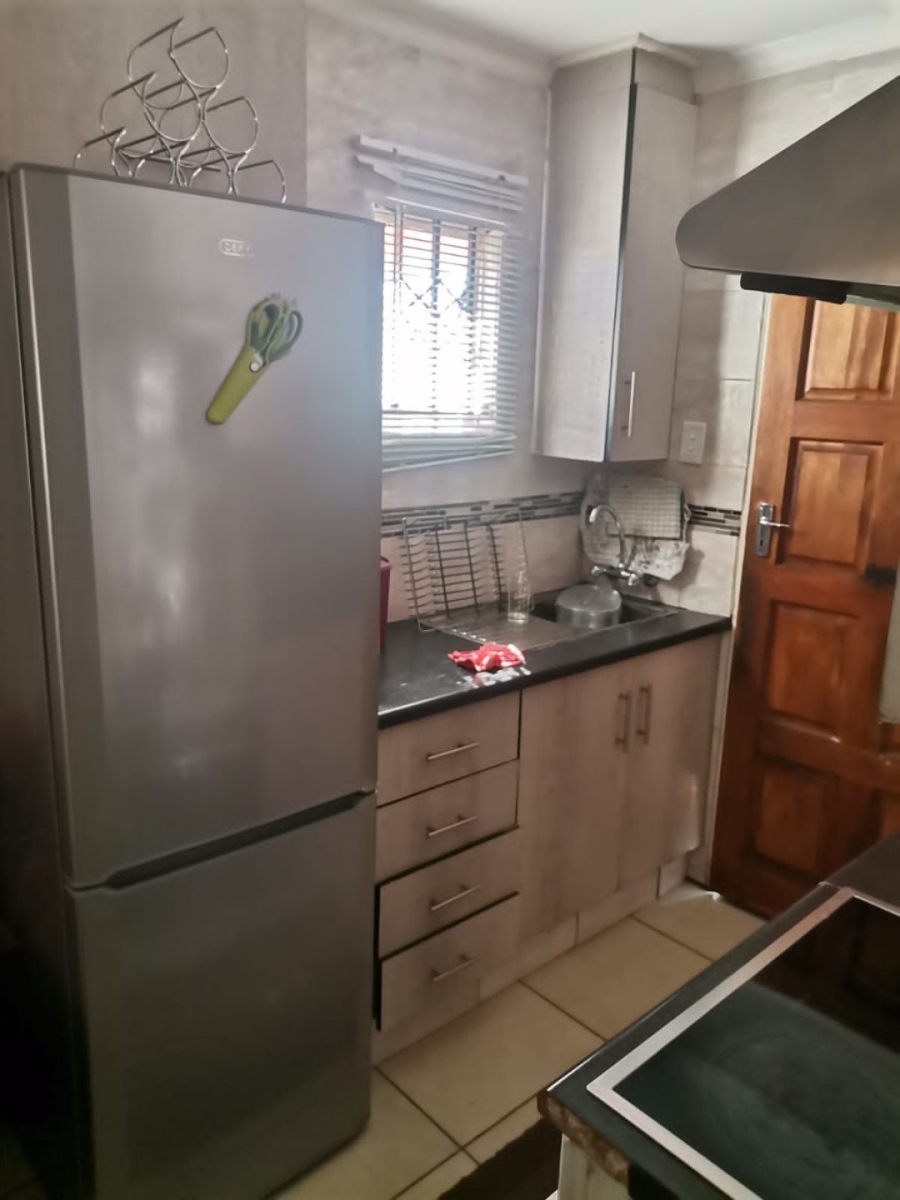 2 Bedroom Property for Sale in Windmill Park Gauteng