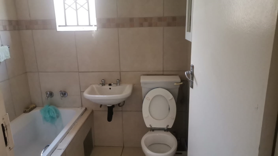 2 Bedroom Property for Sale in Windmill Park Gauteng