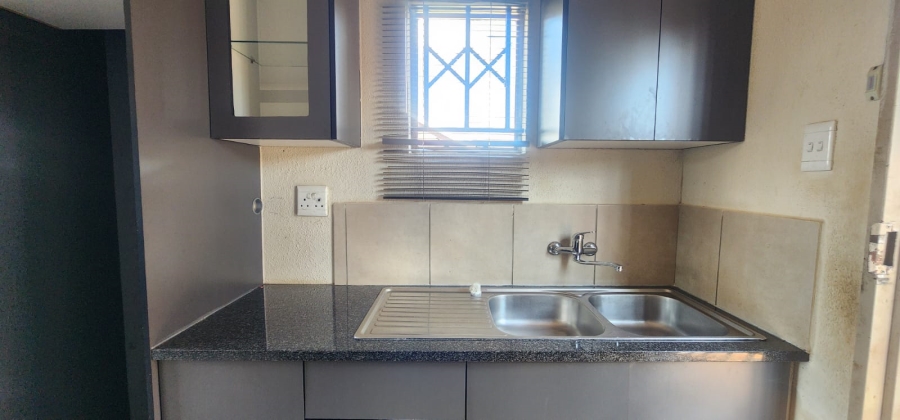 2 Bedroom Property for Sale in Palm Ridge Gauteng