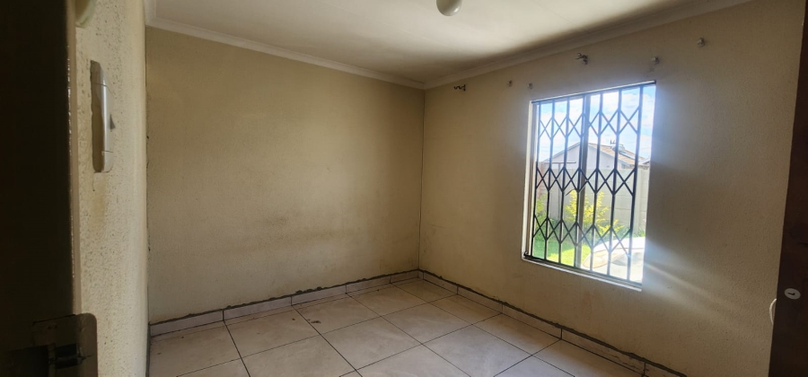2 Bedroom Property for Sale in Palm Ridge Gauteng