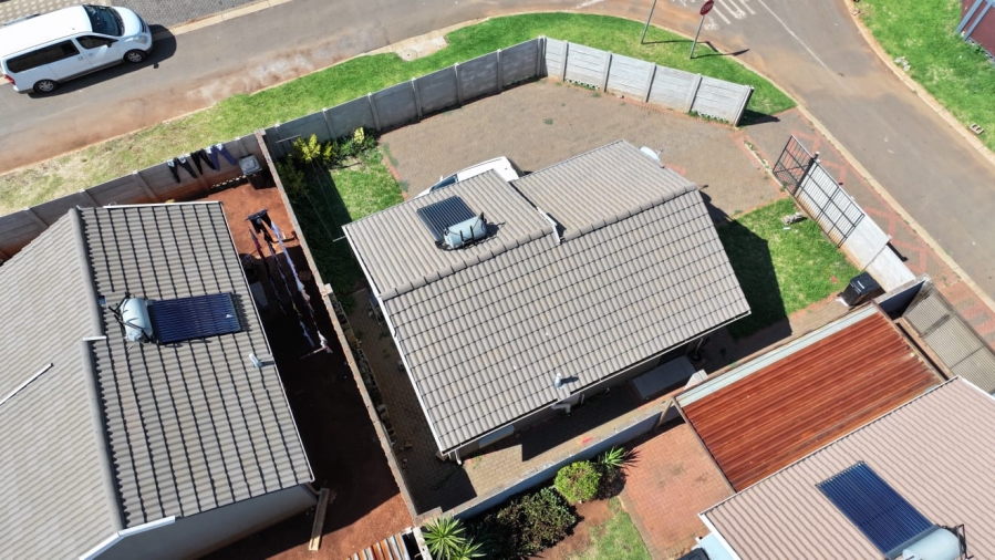 2 Bedroom Property for Sale in Palm Ridge Gauteng