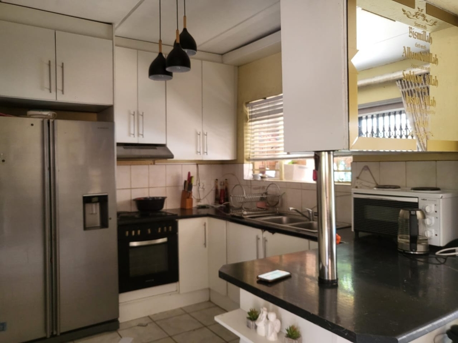 3 Bedroom Property for Sale in Heuwelsig Estate Gauteng