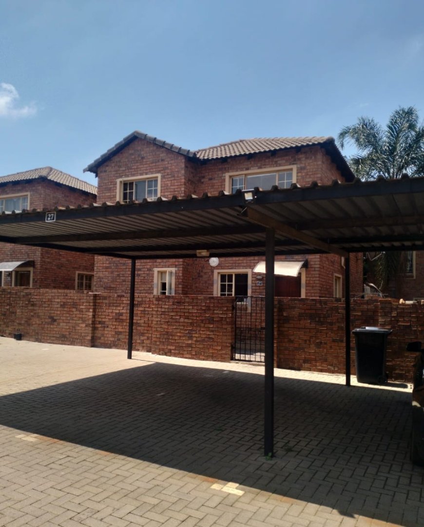 3 Bedroom Property for Sale in Heuwelsig Estate Gauteng