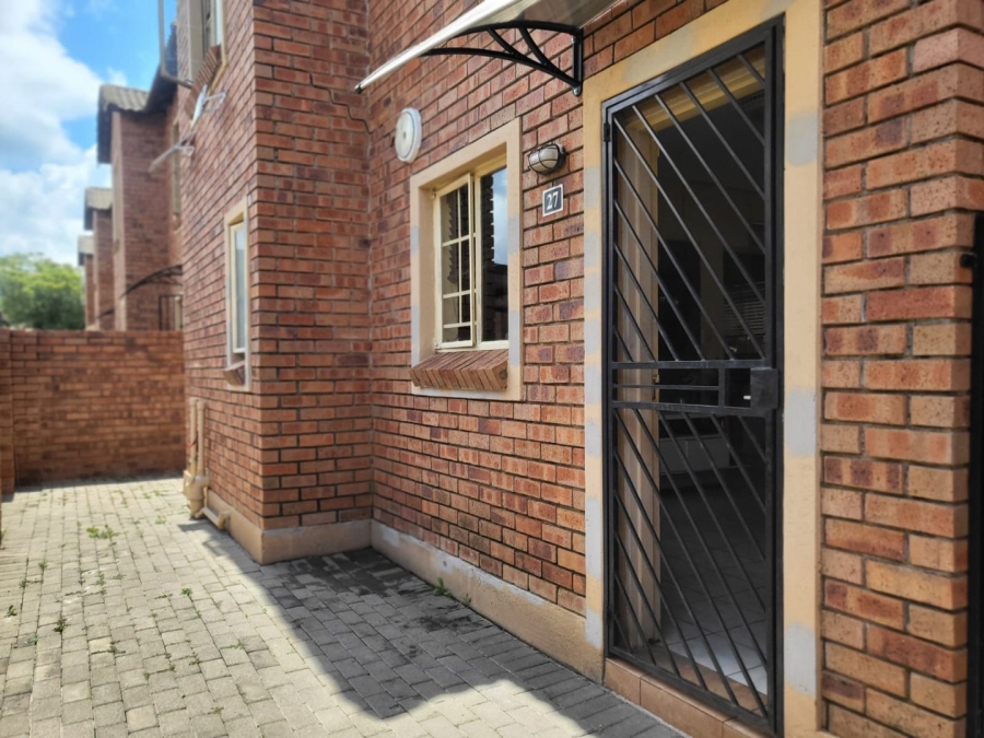 3 Bedroom Property for Sale in Heuwelsig Estate Gauteng
