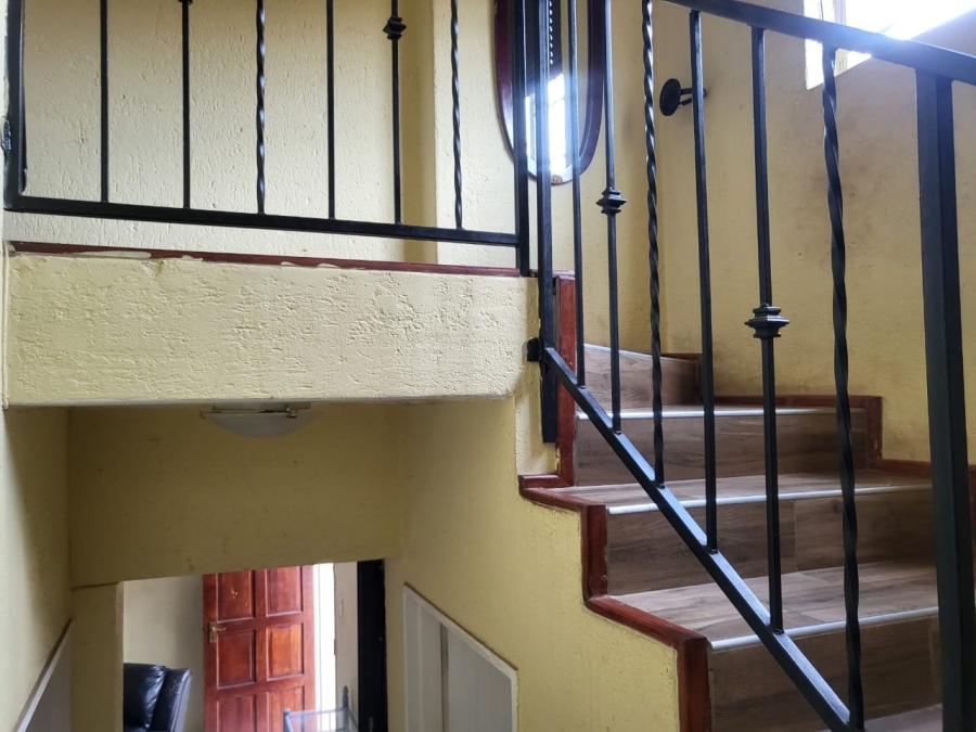 3 Bedroom Property for Sale in Heuwelsig Estate Gauteng