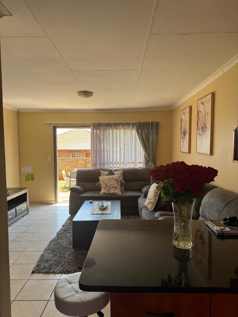 To Let 2 Bedroom Property for Rent in Amandasig Gauteng