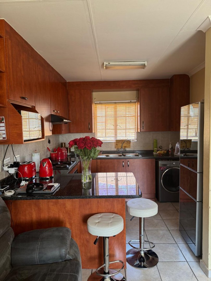 To Let 2 Bedroom Property for Rent in Amandasig Gauteng