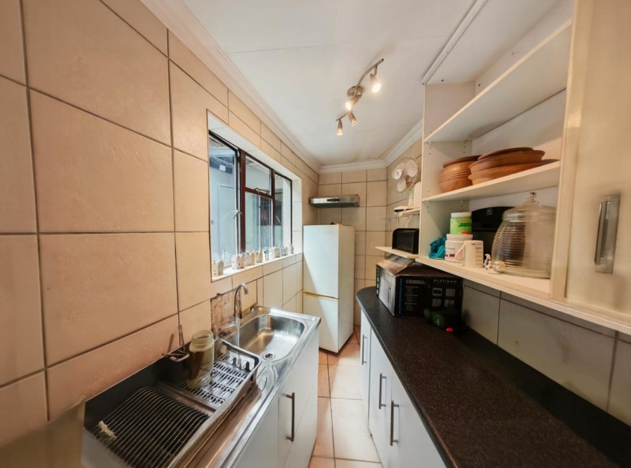 3 Bedroom Property for Sale in Farrarmere Gauteng