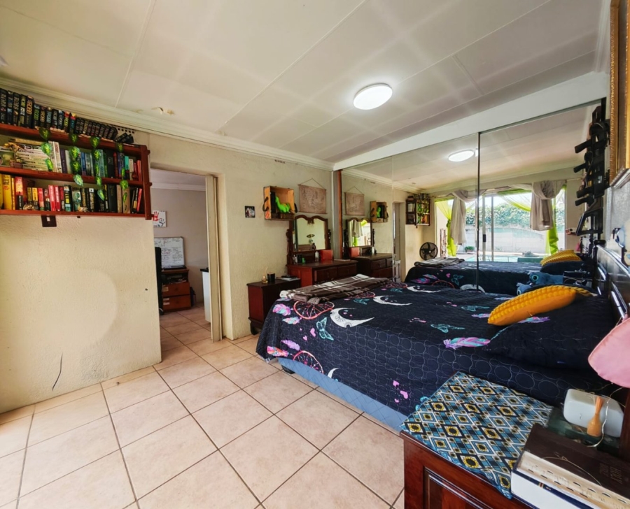 3 Bedroom Property for Sale in Farrarmere Gauteng