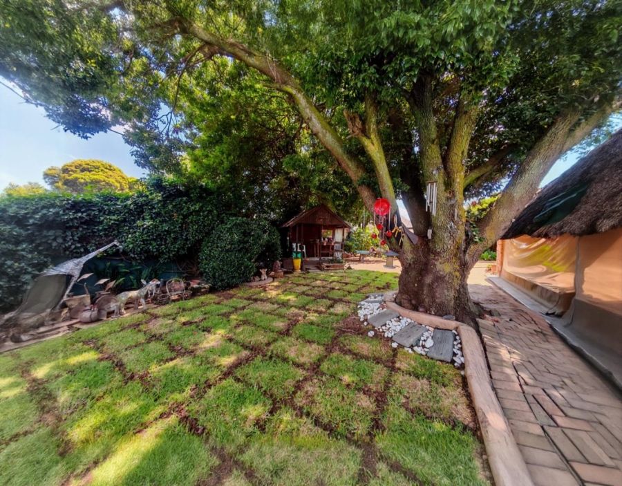 3 Bedroom Property for Sale in Farrarmere Gauteng