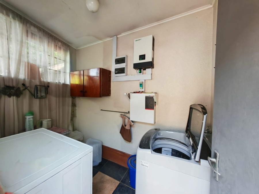 3 Bedroom Property for Sale in Farrarmere Gauteng