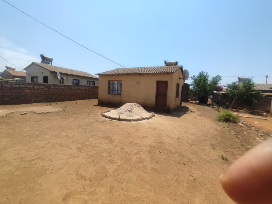 2 Bedroom Property for Sale in Etwatwa Gauteng