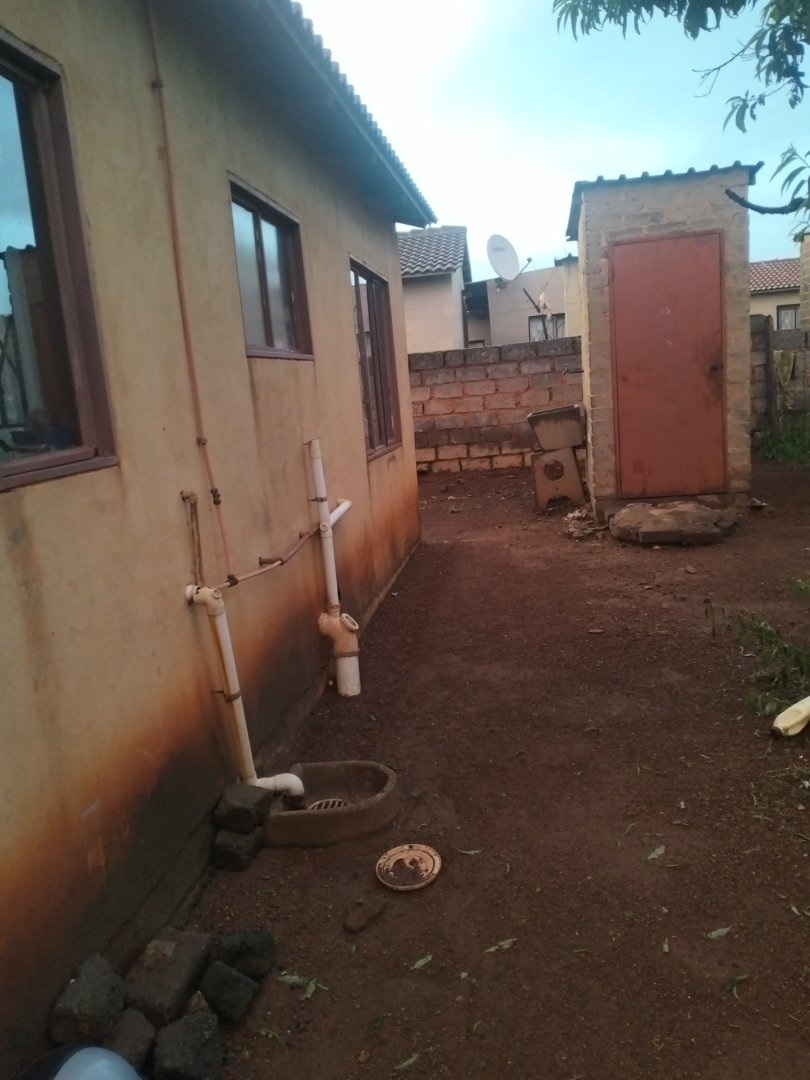 2 Bedroom Property for Sale in Etwatwa Gauteng