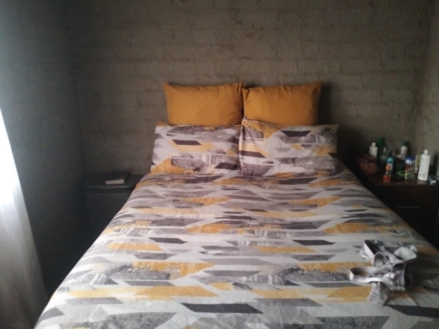 2 Bedroom Property for Sale in Etwatwa Gauteng