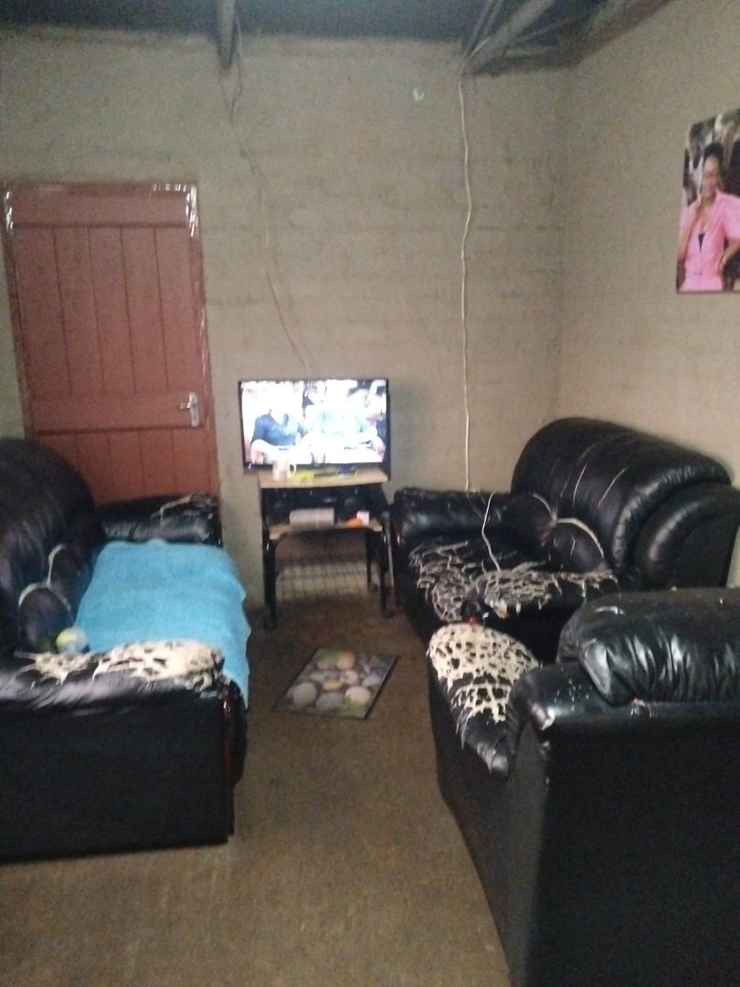 2 Bedroom Property for Sale in Etwatwa Gauteng