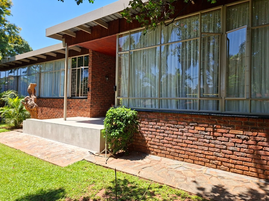  Bedroom Property for Sale in Sinoville Gauteng