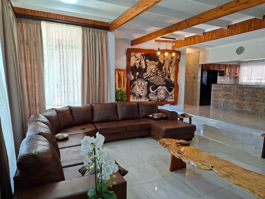  Bedroom Property for Sale in Sinoville Gauteng