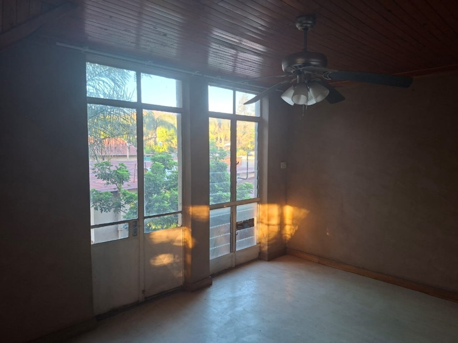  Bedroom Property for Sale in Magaliesmoot AH Gauteng