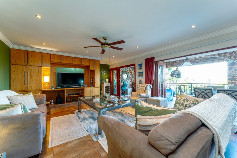 5 Bedroom Property for Sale in Helderkruin Gauteng