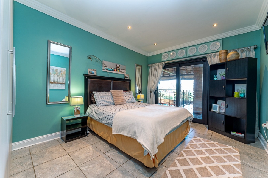 5 Bedroom Property for Sale in Helderkruin Gauteng