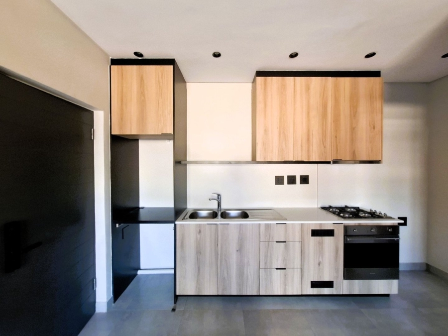 To Let 1 Bedroom Property for Rent in Waterkloof Park Gauteng