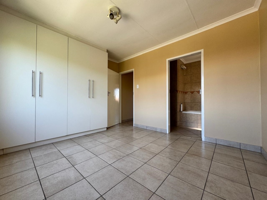 2 Bedroom Property for Sale in Vorna Valley Gauteng