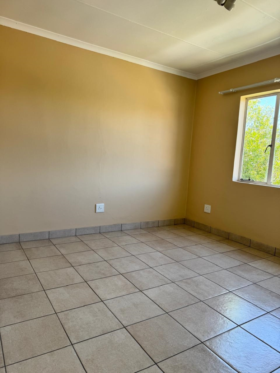 2 Bedroom Property for Sale in Vorna Valley Gauteng