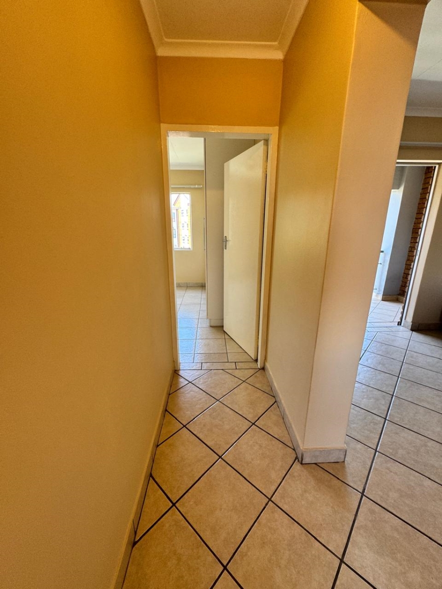 2 Bedroom Property for Sale in Vorna Valley Gauteng