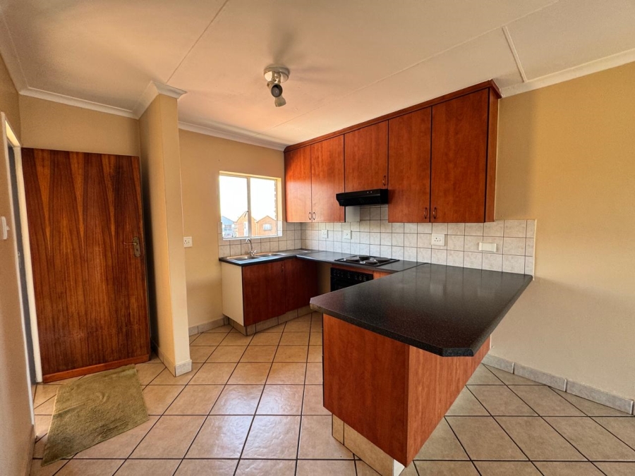 2 Bedroom Property for Sale in Vorna Valley Gauteng