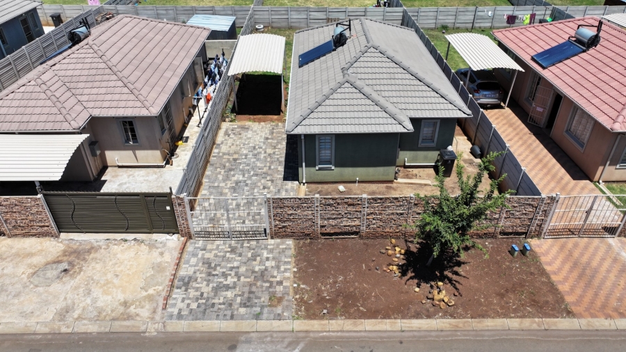 3 Bedroom Property for Sale in Sky City Gauteng