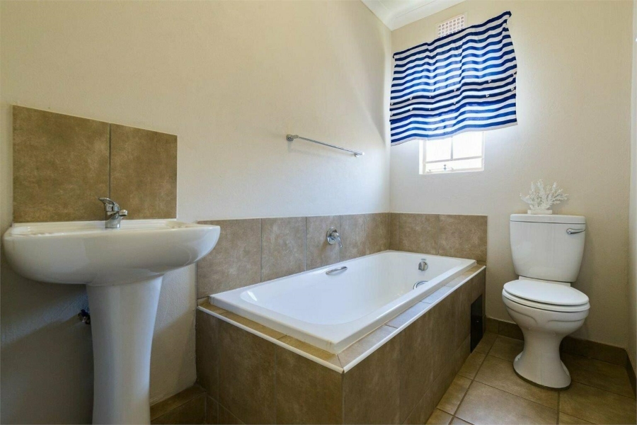3 Bedroom Property for Sale in Sky City Gauteng