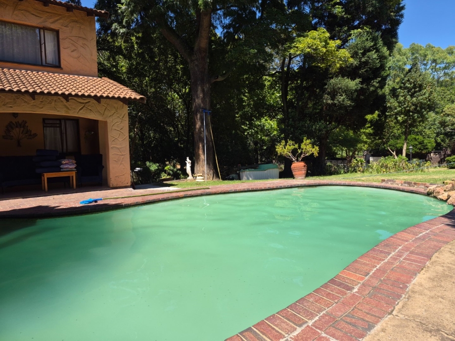 8 Bedroom Property for Sale in Ferndale Gauteng