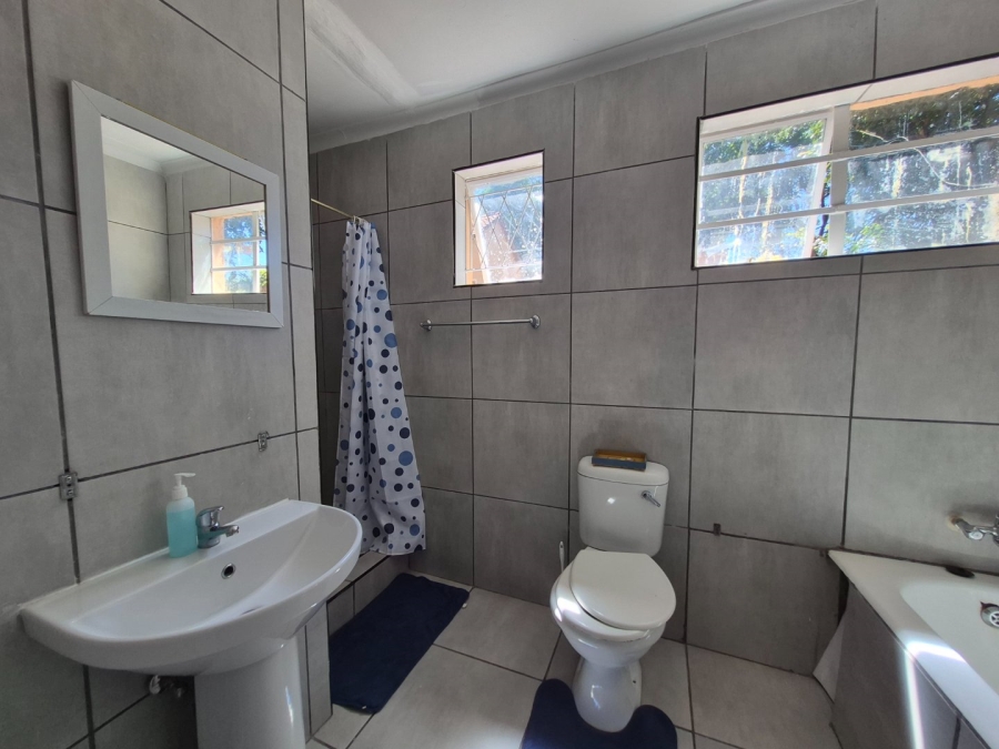 8 Bedroom Property for Sale in Ferndale Gauteng
