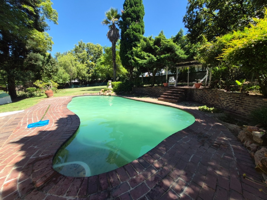 8 Bedroom Property for Sale in Ferndale Gauteng