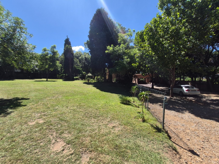 8 Bedroom Property for Sale in Ferndale Gauteng